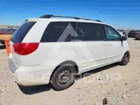 2009 Toyota SIENNA photo