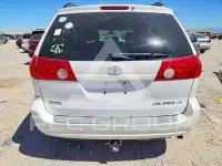 2009 Toyota SIENNA photo