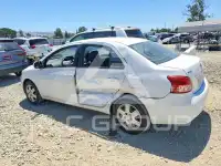 2009 Toyota YARIS фото