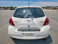 2009 Toyota YARIS фото