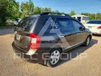 2009 KIA Rondo фото