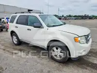 2009 Ford ESCAPE photo