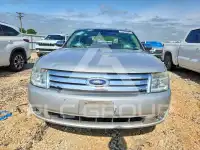 2009 Ford TAURUS фото