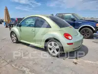 2009 Volkswagen BEETLE photo
