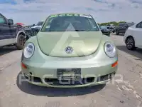 2009 Volkswagen BEETLE photo