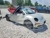 2009 Volkswagen BEETLE photo