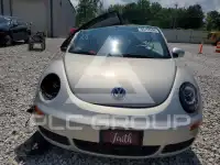 2009 Volkswagen BEETLE photo