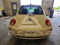 2009 Volkswagen BEETLE photo