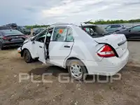2010 Nissan VERSA photo