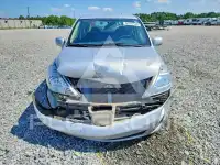 2010 Nissan VERSA photo