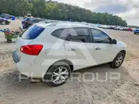 2010 Nissan ROGUE photo