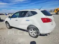 2010 Nissan ROGUE photo