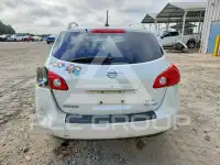 2010 Nissan ROGUE photo