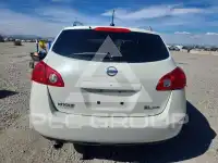 2010 Nissan ROGUE photo