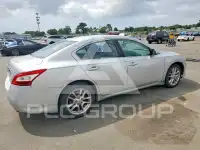 2010 Nissan MAXIMA photo