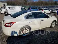 2010 Nissan MAXIMA photo
