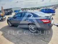 2010 Nissan MAXIMA photo