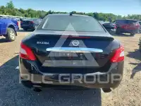 2010 Nissan MAXIMA photo