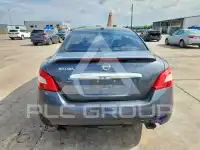 2010 Nissan MAXIMA photo
