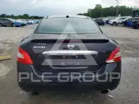 2010 Nissan MAXIMA photo