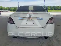 2010 Nissan MAXIMA photo