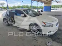 2010 Nissan MAXIMA photo