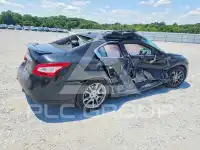 2010 Nissan MAXIMA photo