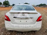 2010 Nissan MAXIMA photo