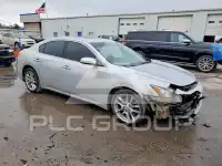 2010 Nissan MAXIMA photo