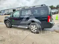 2010 Nissan PATHFINDER photo
