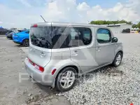 2010 Nissan Cube фото