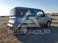 2010 Nissan Cube photo