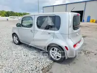 2010 Nissan Cube фото
