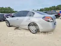 2010 Nissan ALTIMA photo