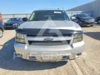 2010 Chevrolet Suburan photo