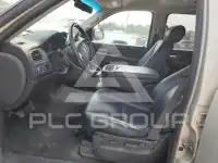 2010 Chevrolet Suburan photo