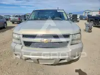 2010 Chevrolet Suburan photo