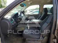 2010 Chevrolet Suburan photo