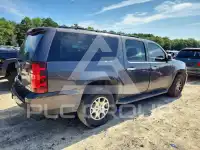 2010 Chevrolet Suburan photo
