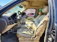 2010 Chevrolet Suburan photo