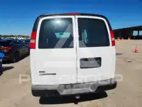 2010 Chevrolet Express photo