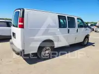 2010 Chevrolet Express photo