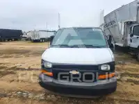 2010 Chevrolet Express фото
