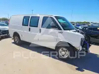 2010 Chevrolet Express photo