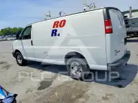2010 Chevrolet Express фото