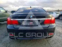 2010 BMW 750 photo