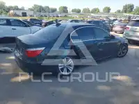 2010 BMW 528 photo