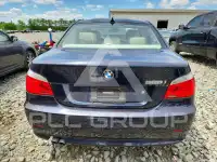 2010 BMW 528 photo