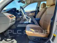 2010 BMW 528 photo
