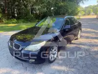 2010 BMW 528 photo
